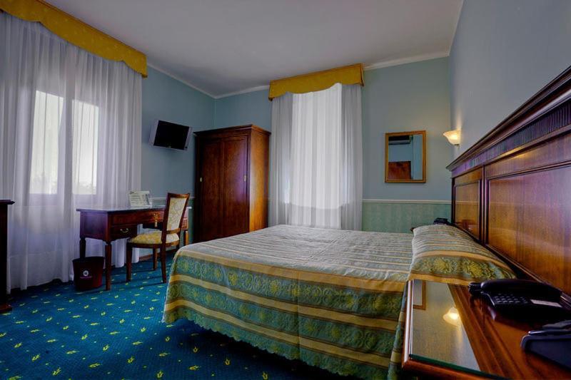Hotel Castello Modena Bilik gambar